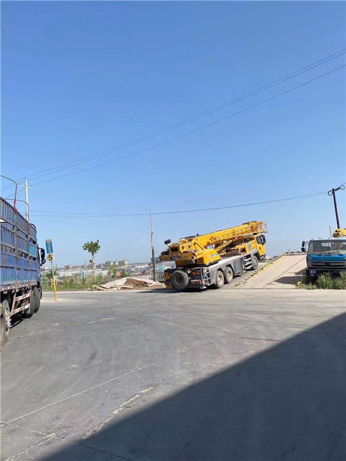 元氏县25吨吊车的租赁价格大概是多少？